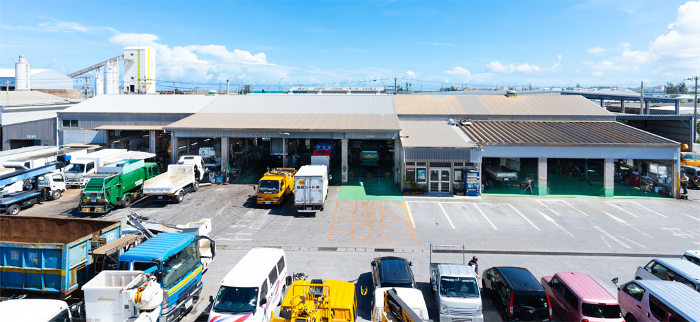 本社外観の写真